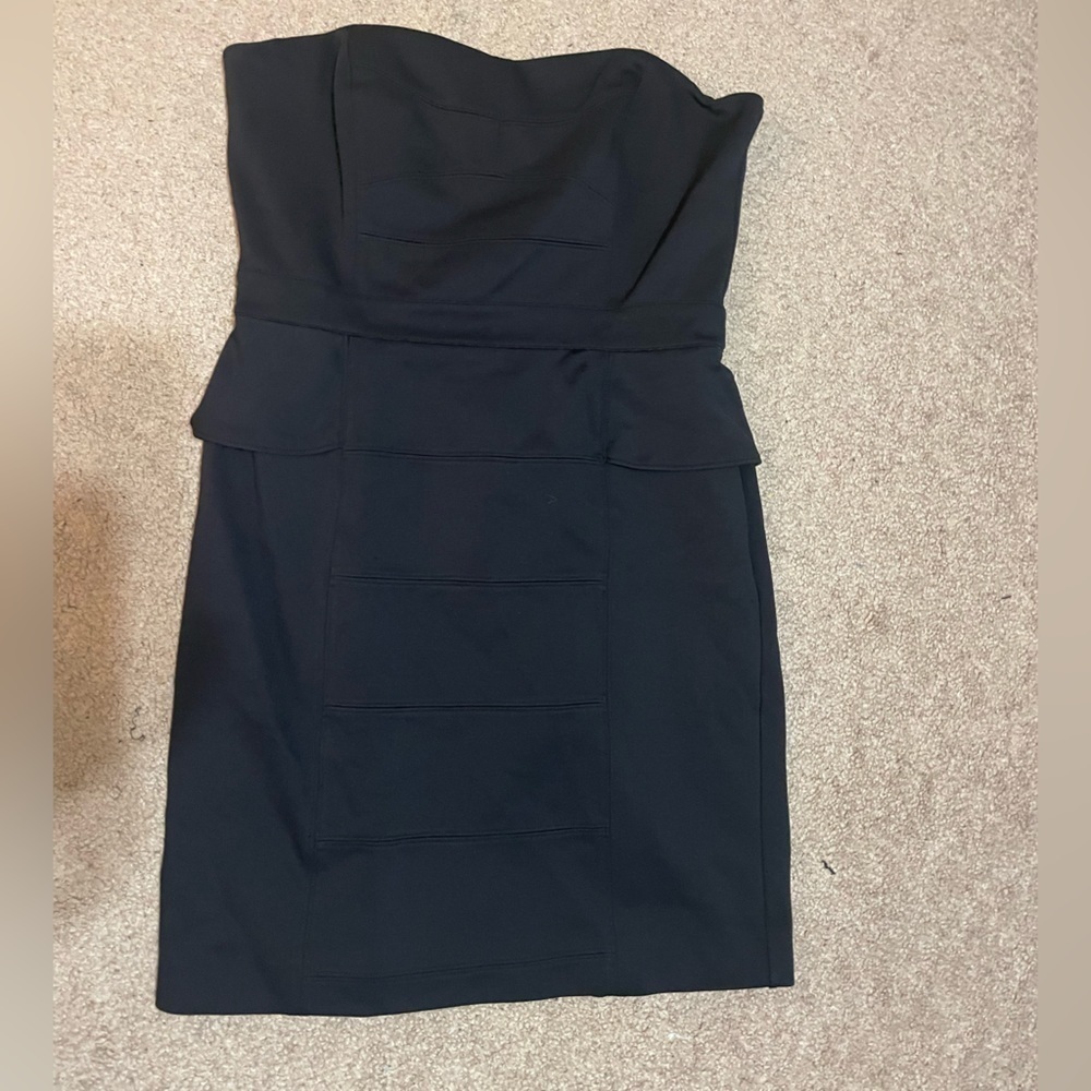White House black market black strapless mini dress size 6